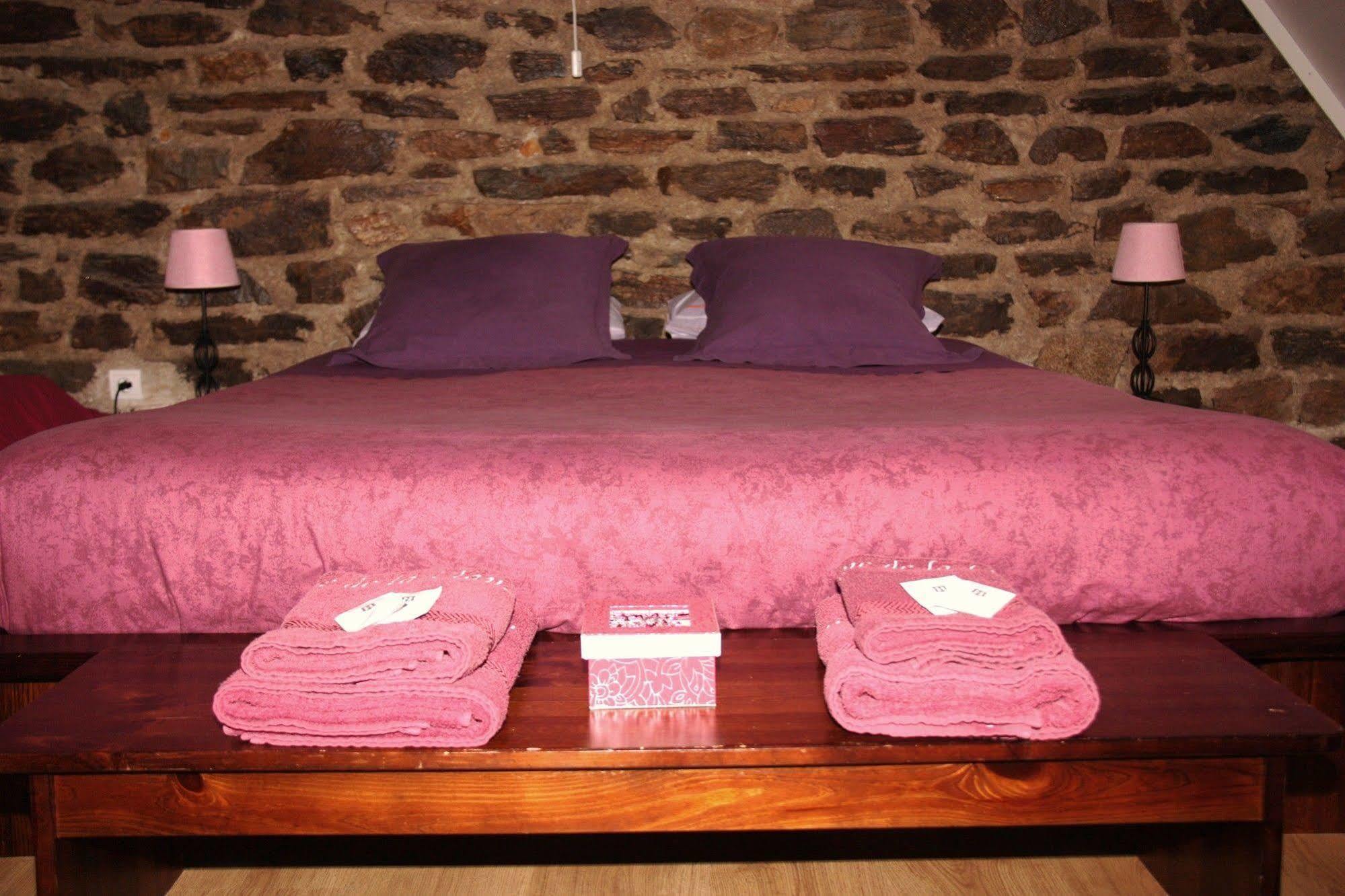Bed and Breakfast Domaine De La Clauzade Saint-Germain-les-Vergnes Экстерьер фото